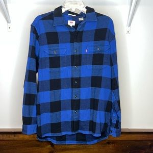 Levi’s Blue & Black Plaid Button Down Shirt- M